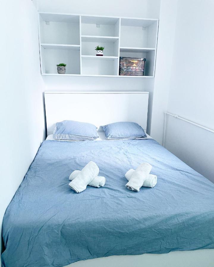White Apartment Бухарест Екстер'єр фото