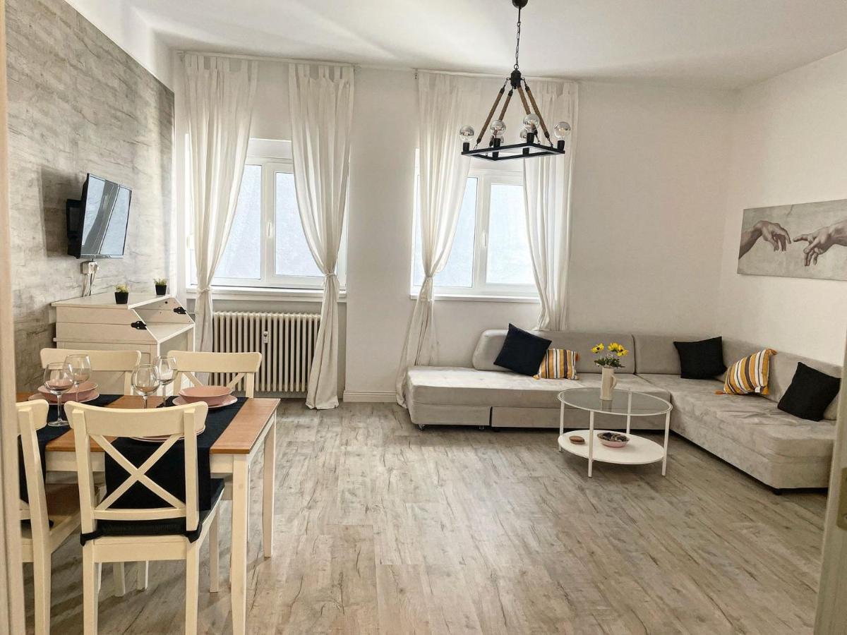 White Apartment Бухарест Екстер'єр фото